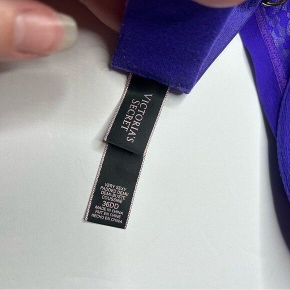 Victoria's Secret Purple black lace Bra 36DD Padded Demi - Picture 5 of 8